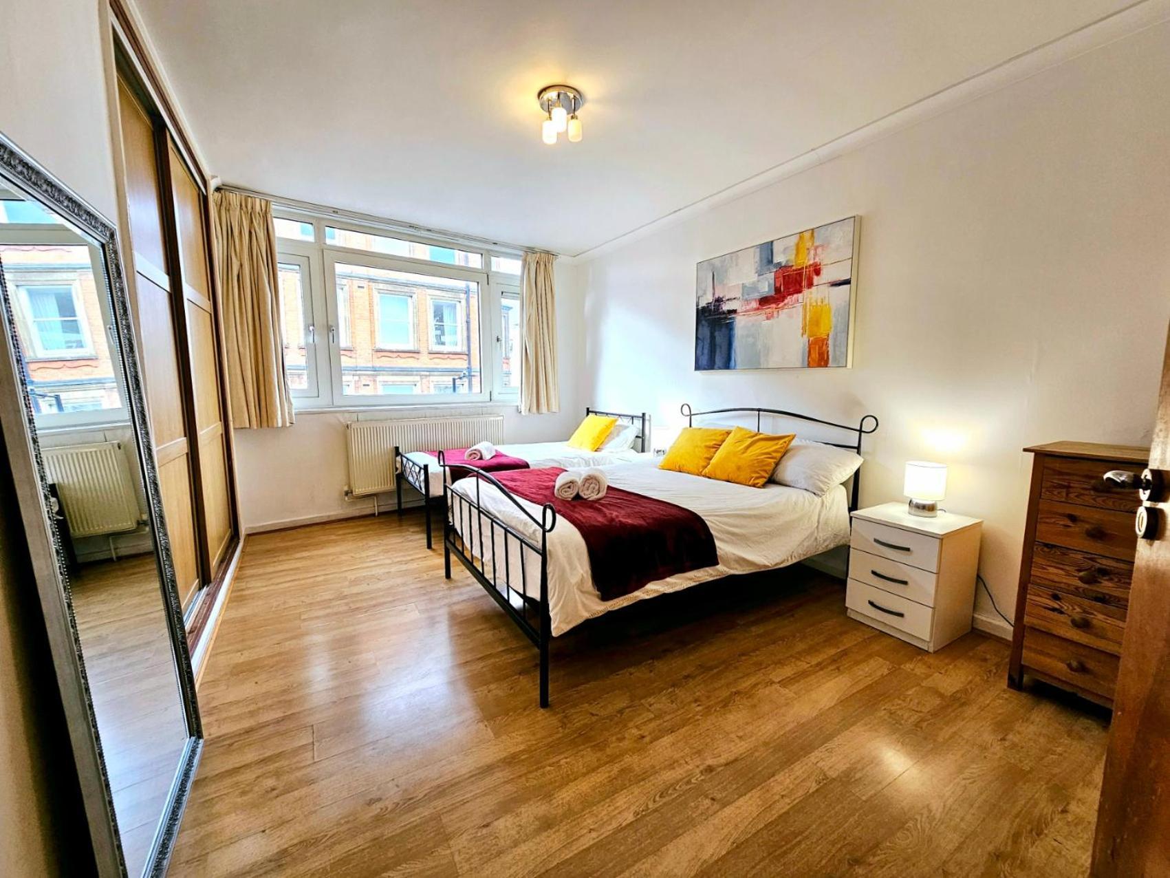 Bright & Spacious Home In Building With Lift, Right Next To Bayswater Station - Walk To Kensington Palace, Hyde Park, Little Venice & Notting Hill London Eksteriør billede