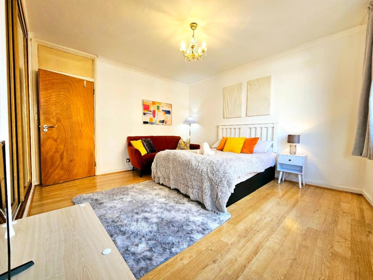 Bright & Spacious Home In Building With Lift, Right Next To Bayswater Station - Walk To Kensington Palace, Hyde Park, Little Venice & Notting Hill London Eksteriør billede